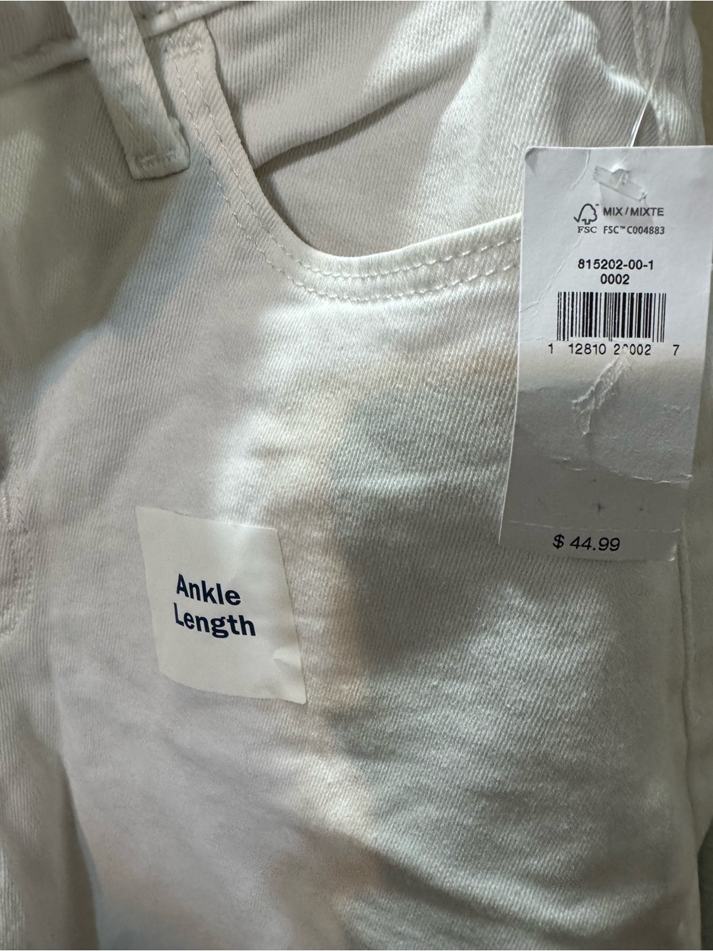 Old Navy White Ankle-Length Jeans - Clean Crop